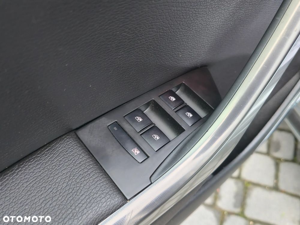 Opel Astra 1.4 Turbo Cosmo - 23