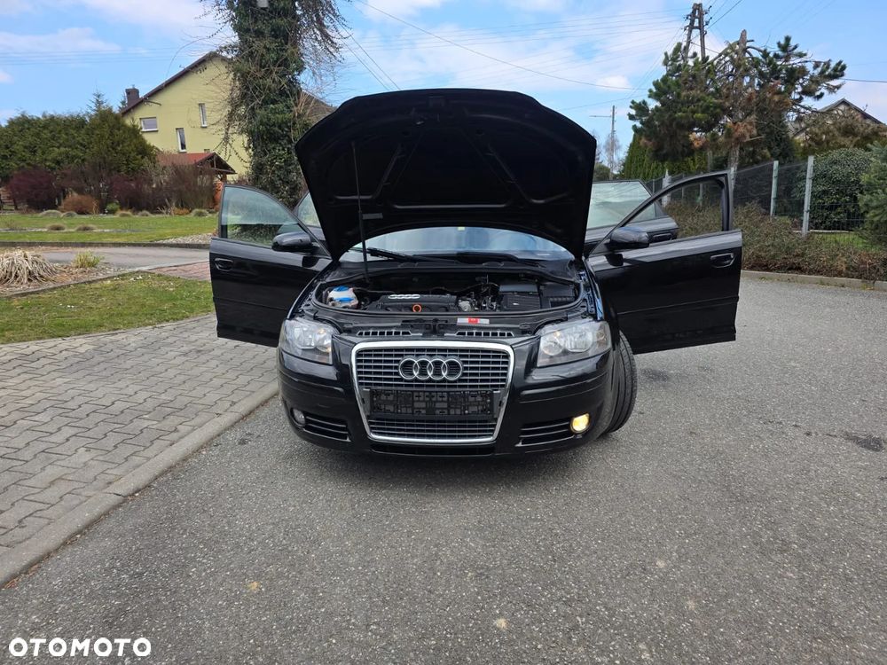 Audi A3 Sportback 2.0 FSI Ambiente - 3