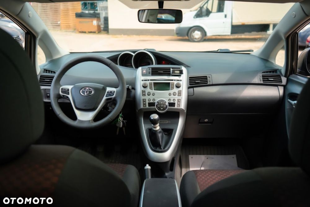 Toyota Verso - 6