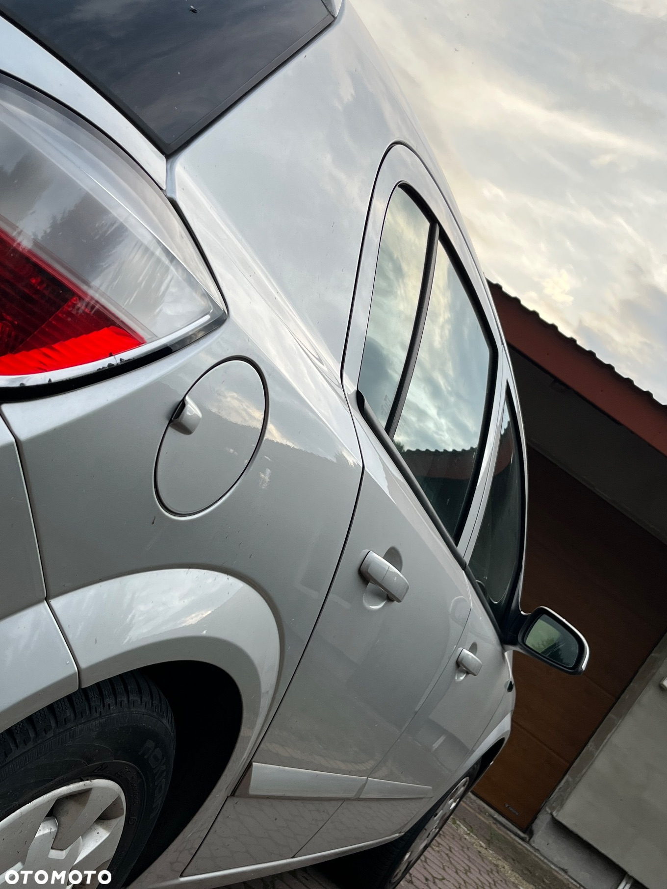 Opel Astra III 1.8 Enjoy - 17