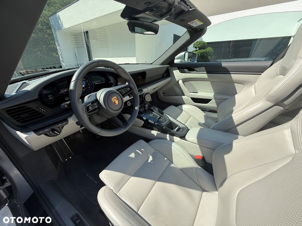 Porsche 911 Targa 4 GTS - 24
