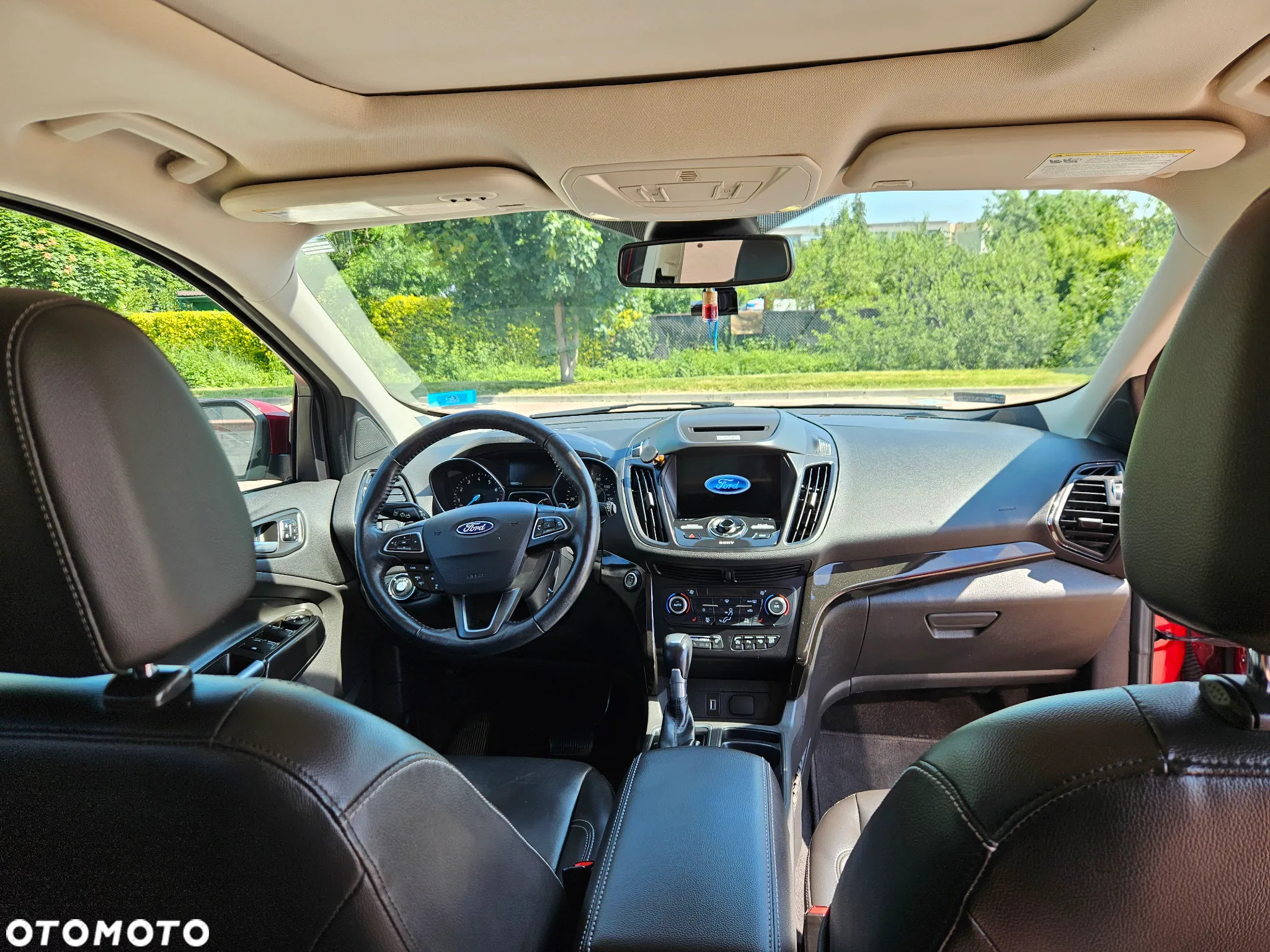 Ford Escape 2.0 EcoBoost AWD Titanium - 9
