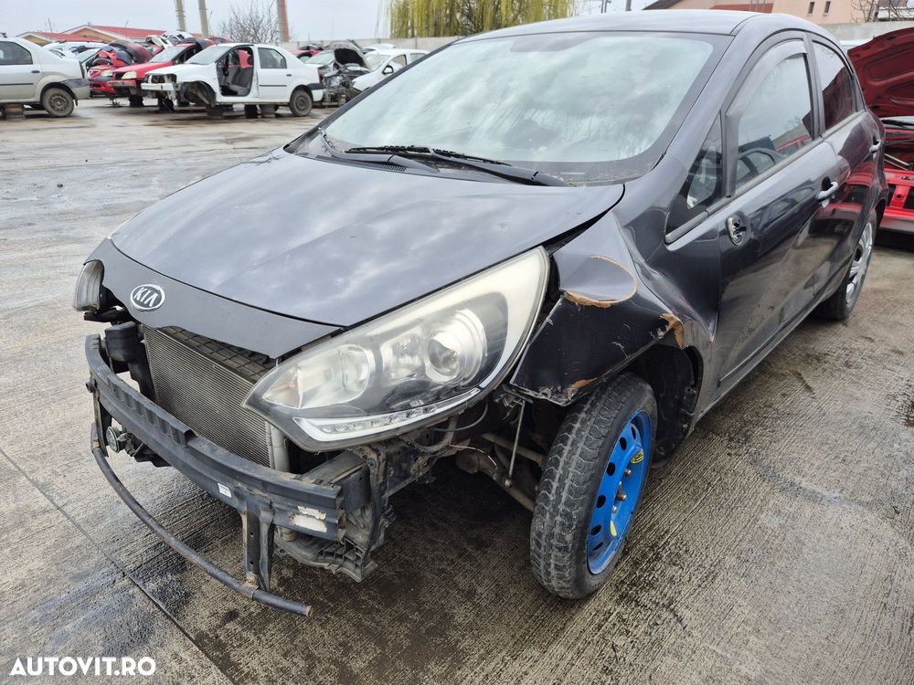 Dezmembram Kia Rio 2012 Benzină 1.4 G4FA Manual 6 trepte - 4