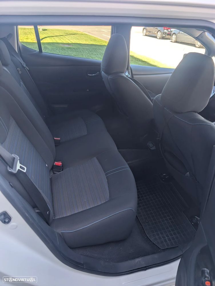 Nissan Leaf N-Connecta - 11