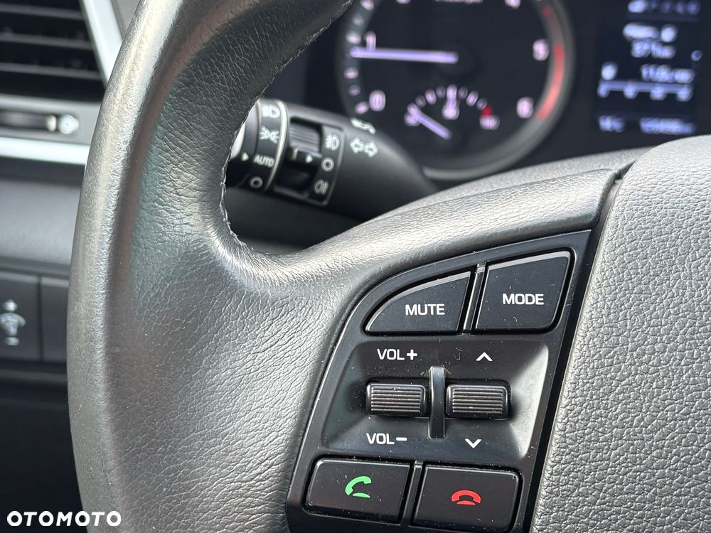 Hyundai Tucson blue 1.7 CRDi 2WD Style - 24