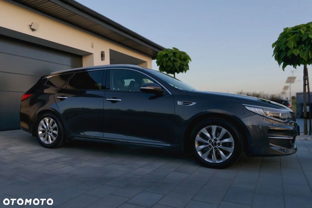 Kia Optima 2.0 L - 7