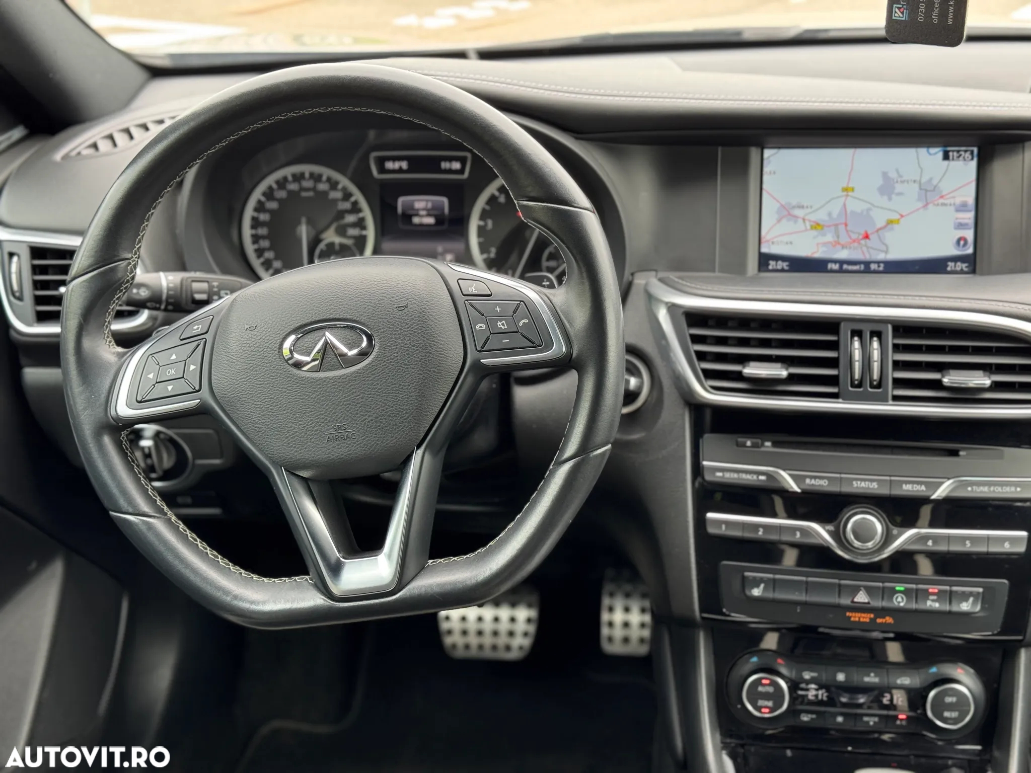 Infiniti Q30 1.6t DCT Business - 8
