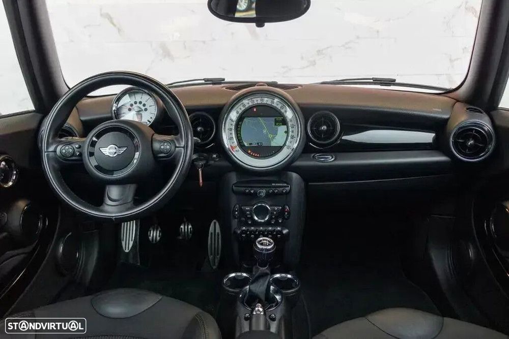 MINI 3 Portas Cooper SD - 4