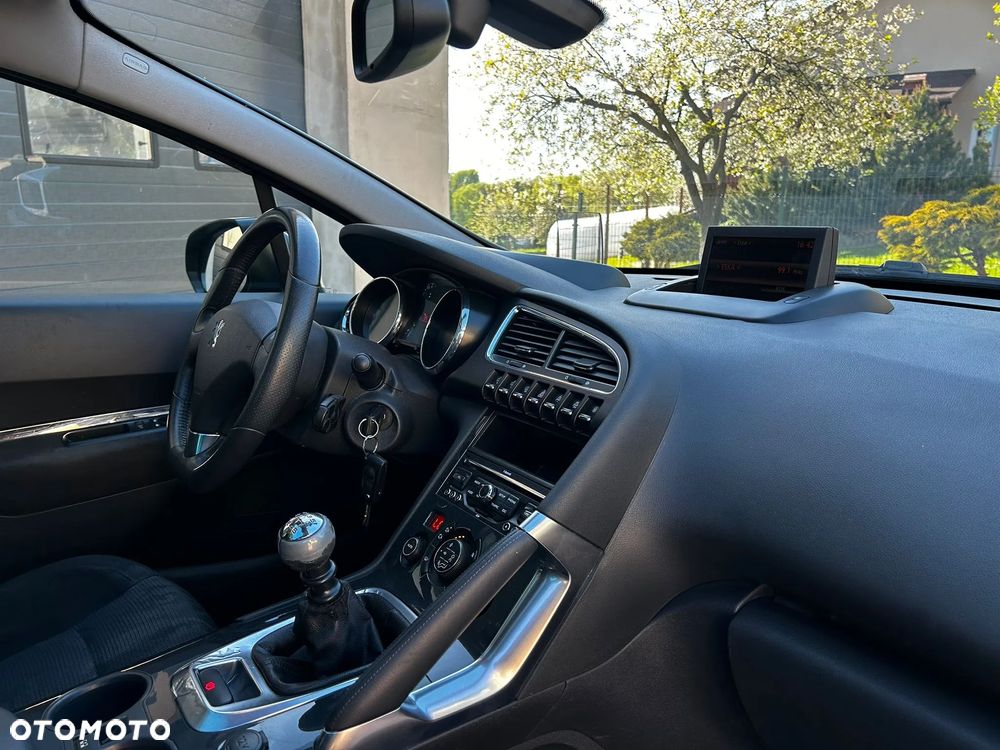 Peugeot 3008 HDi FAP 150 Allure - 16