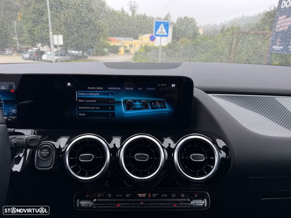 Mercedes-Benz GLA 250 - 32