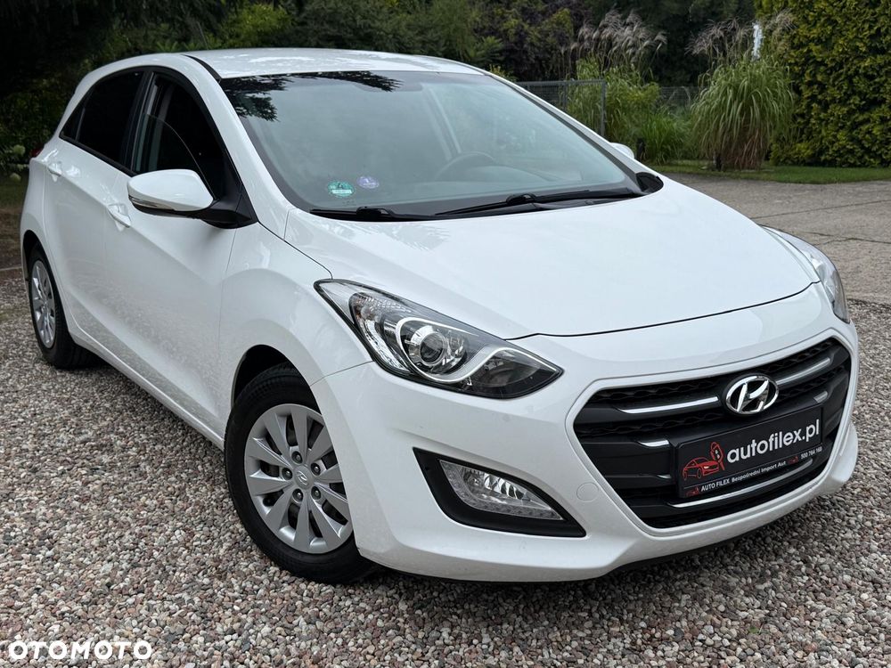 Kia Ceed - 31