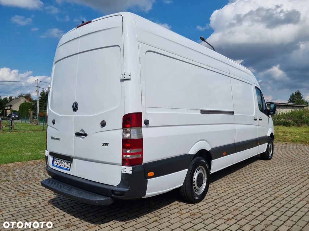 Mercedes-Benz Sprinter - 6