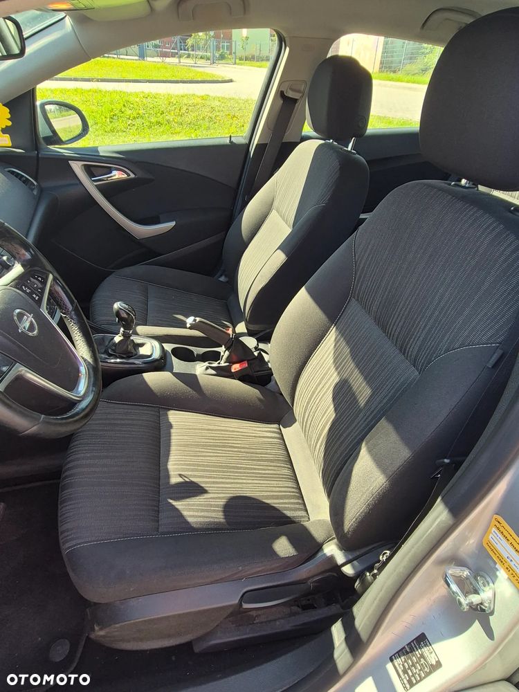Opel Astra 1.4 Turbo - 8