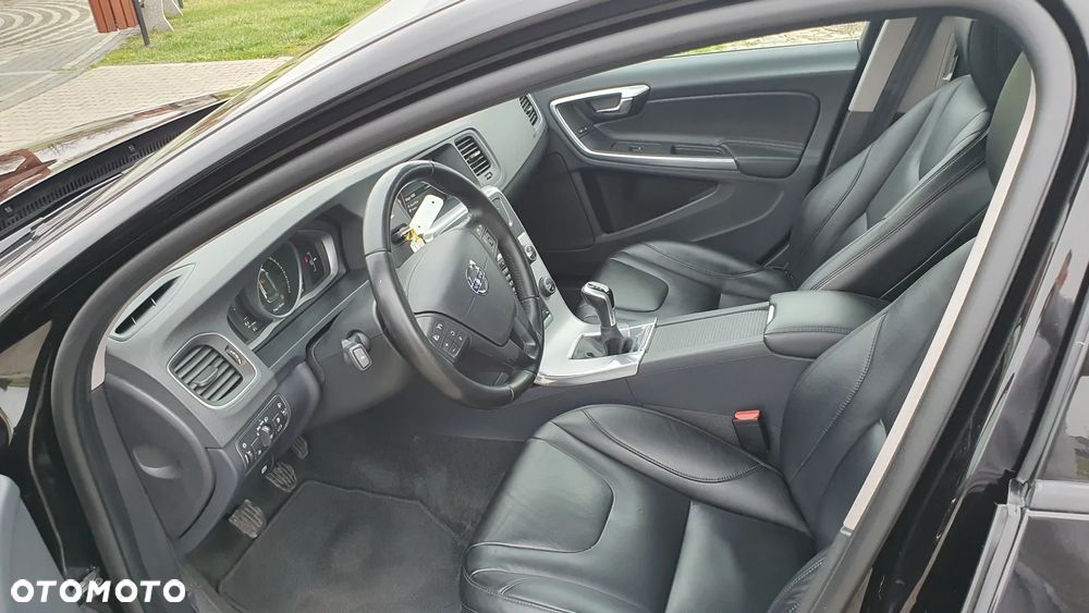 Volvo V60 - 2