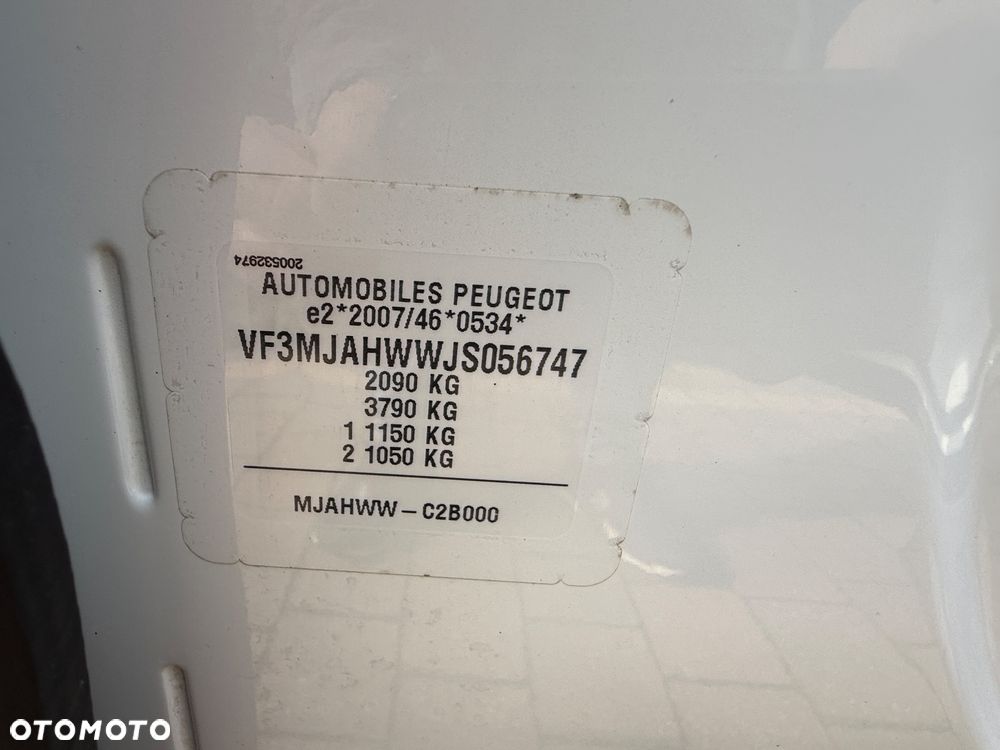 Peugeot 3008 BlueHDi 180 Stop & Start EAT6 GT - 8