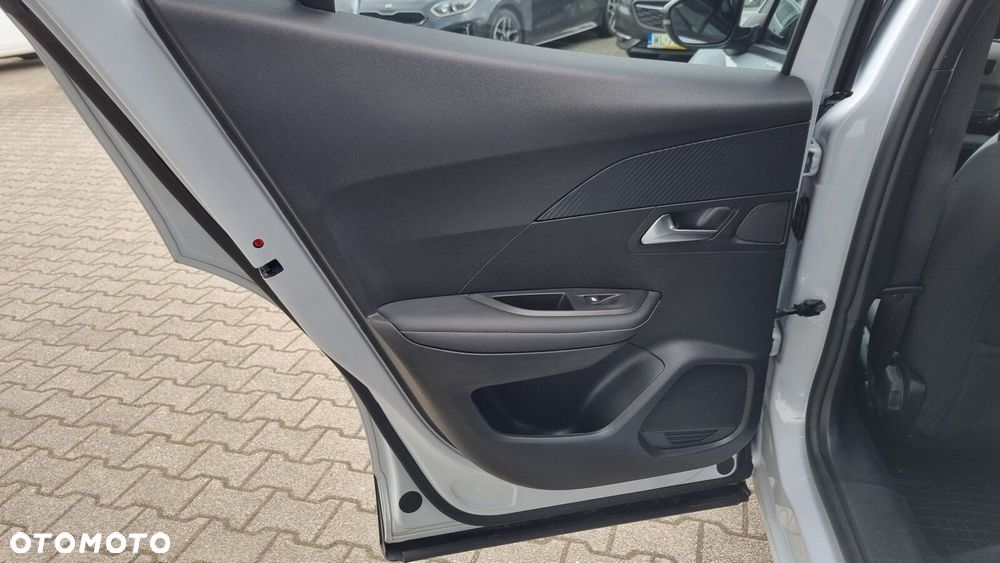 Peugeot 2008 1.2 PureTech Allure S&S EAT8 - 16