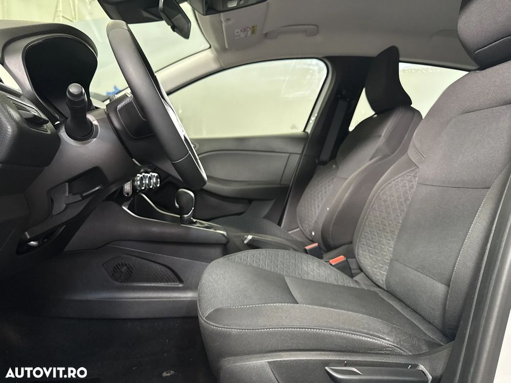 Renault Clio - 21