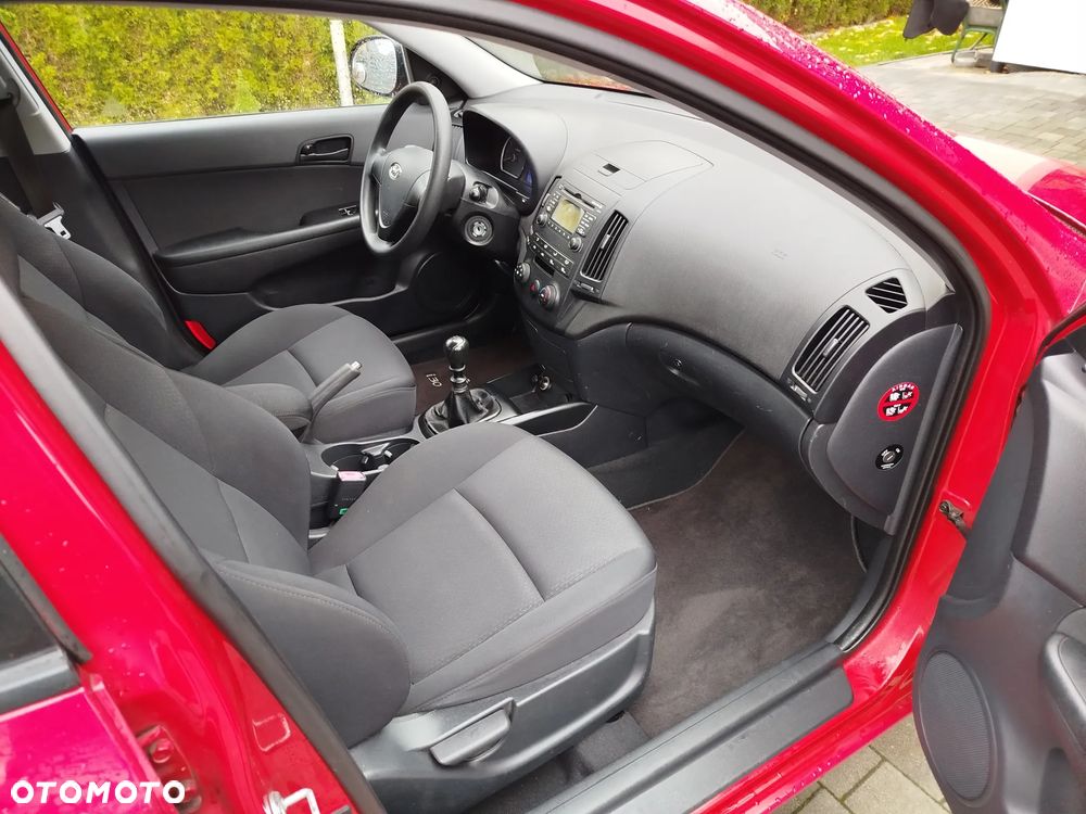 Hyundai i30 1.4 Base - 9