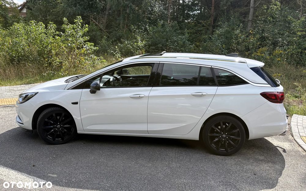 Opel Astra 1.6 BiTurbo D Start/Stop Ultimate - 4