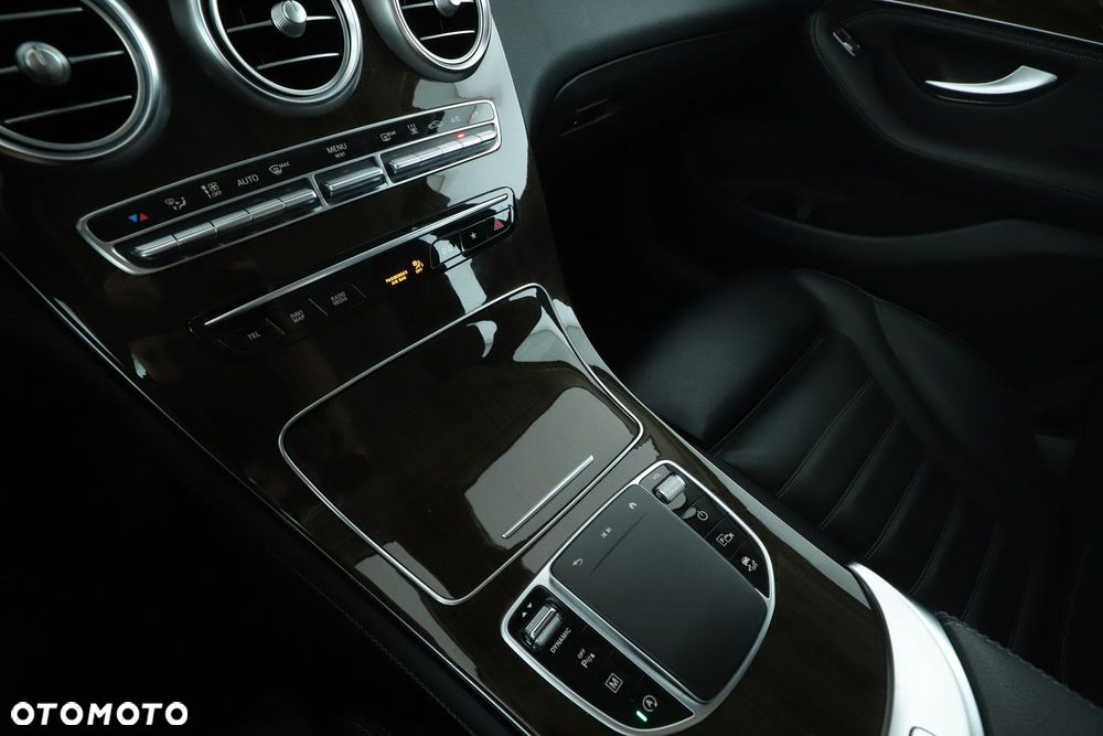 Mercedes-Benz GLC - 18