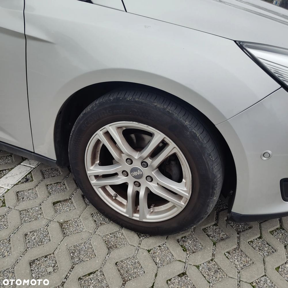 Ford Focus - 8