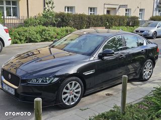 Jaguar XE 2.0 T Pure