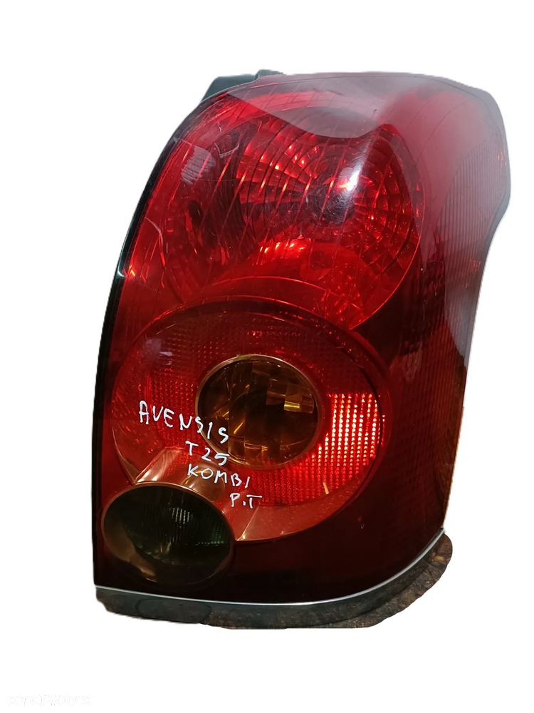 TOYOTA AVENSIS II T25 03-09 KOMBI LAMPA PRAWY TYŁ PRAWA TYLNA PT EU * - 6