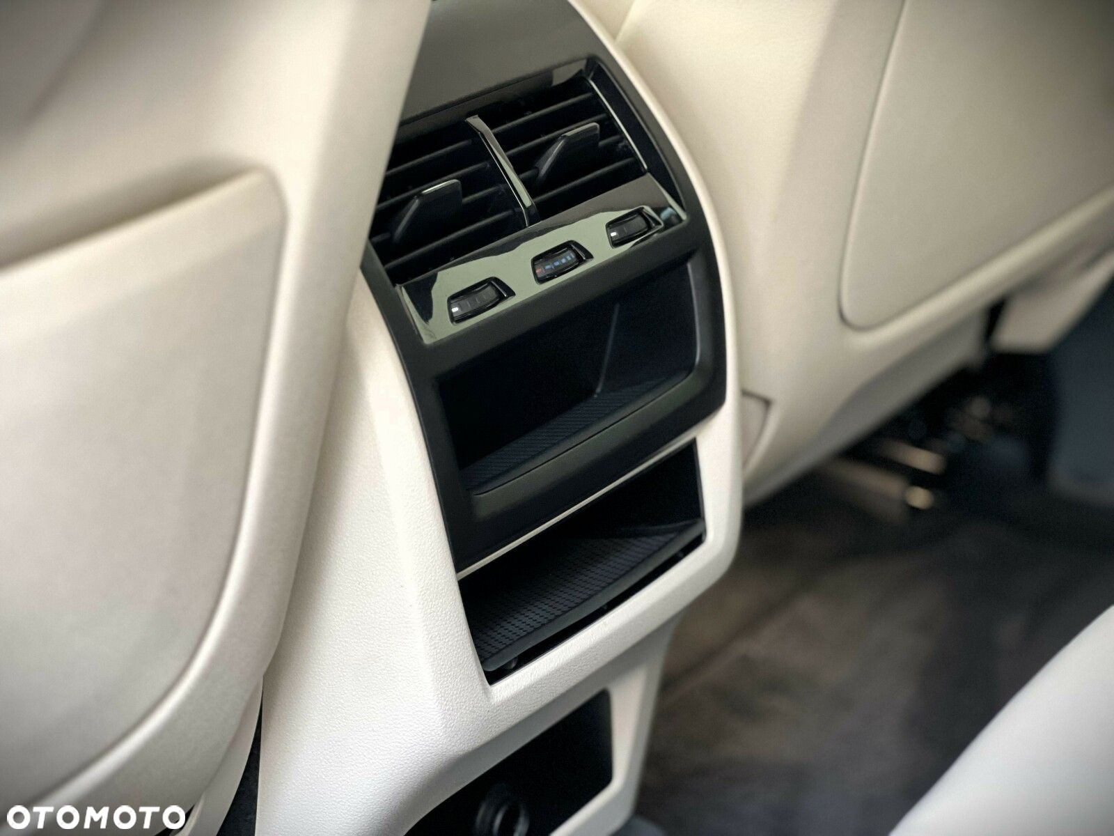 BMW X6 - 35