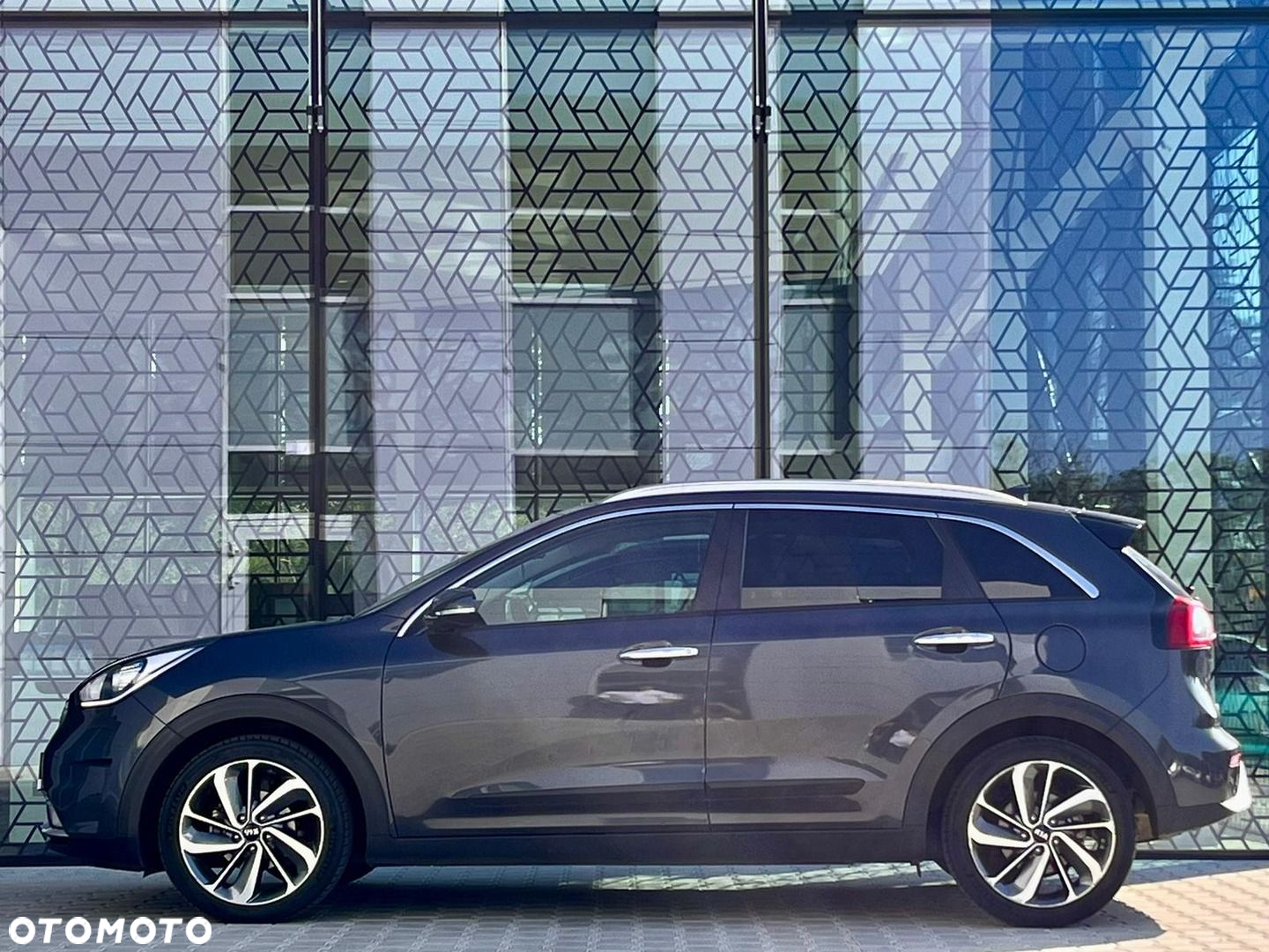 Kia Niro 1.6 GDI Hybrid L - 3