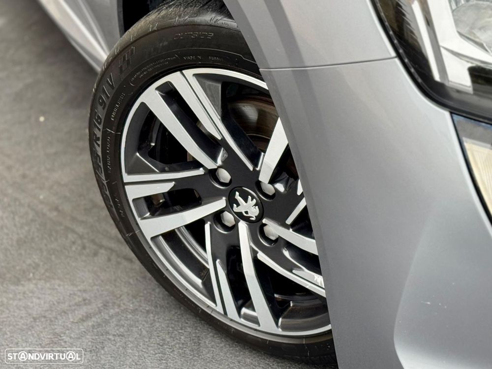 Peugeot 208 1.5 BlueHDi Allure - 31