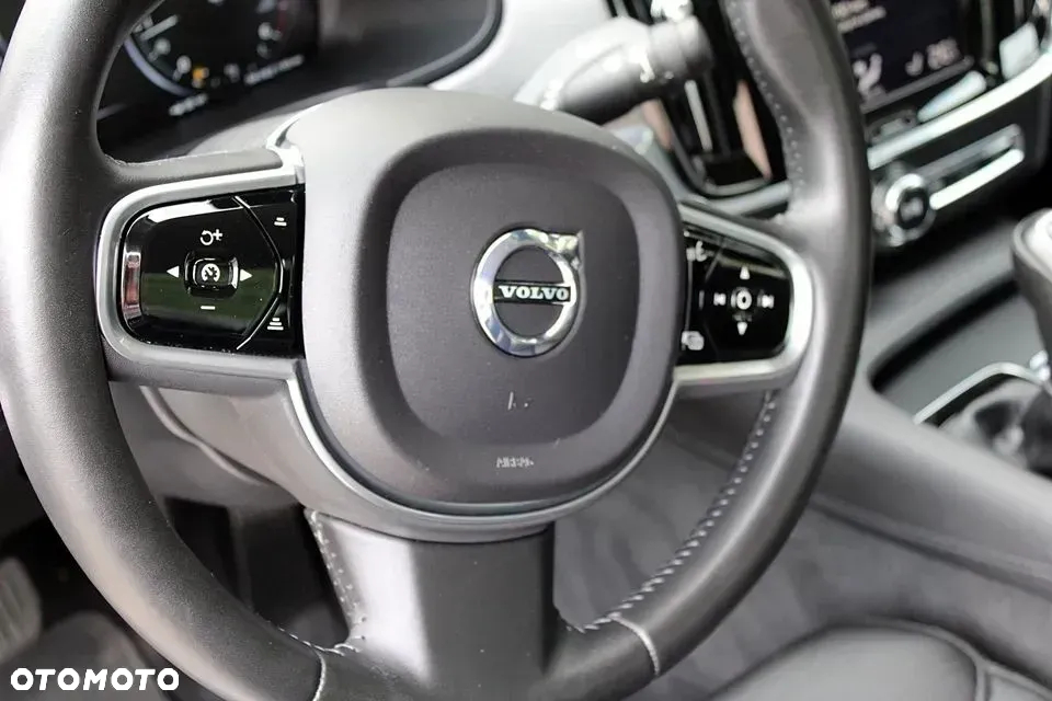Volvo S90 - 19