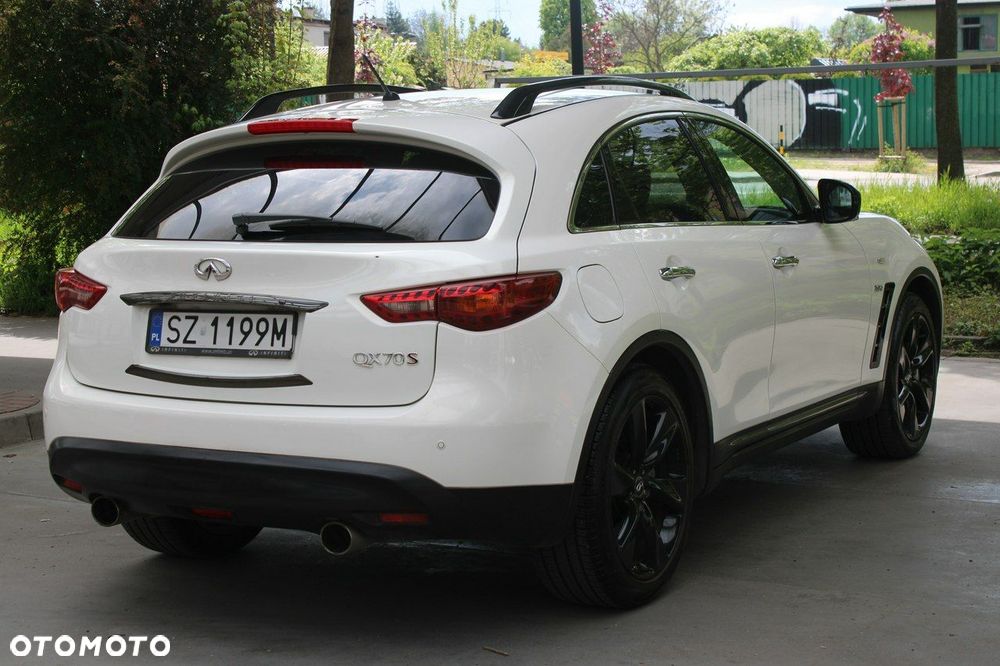 Infiniti QX70 - 37