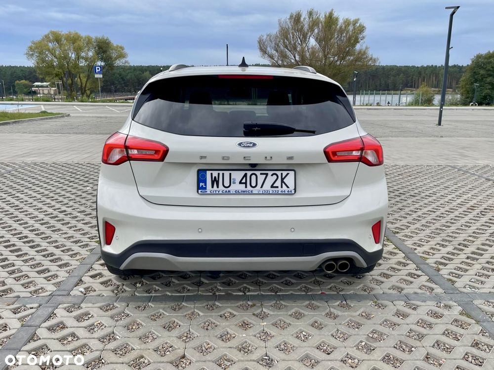 Ford Focus 1.0 EcoBoost Active Business - 4
