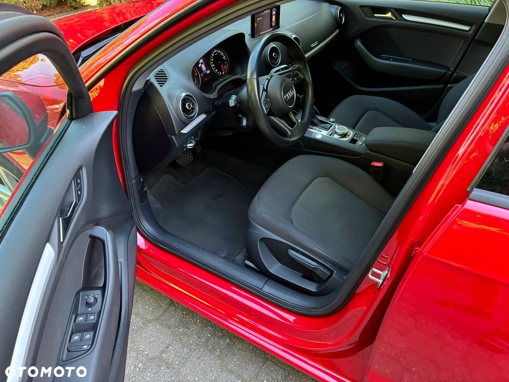Audi A3 Sportback 35 TFSI S tronic - 9