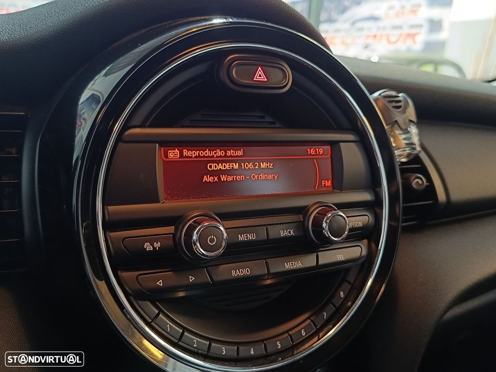 MINI 5 Portas One D - 23