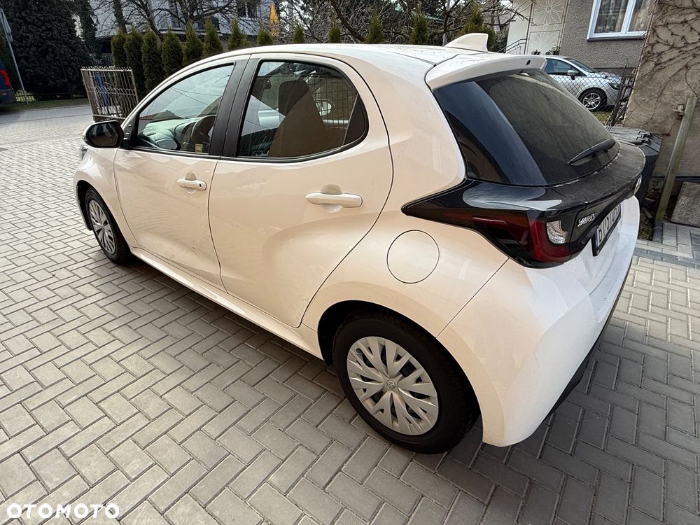 Toyota Yaris - 13