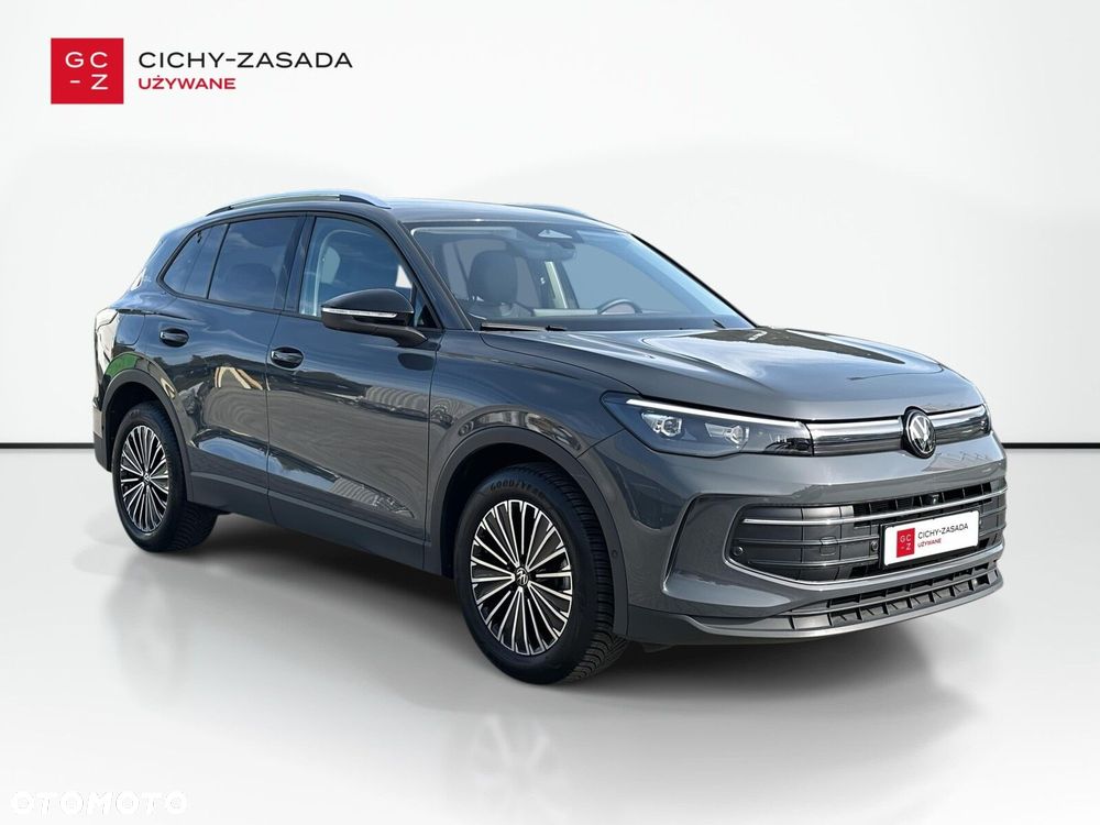 Volkswagen Tiguan - 8