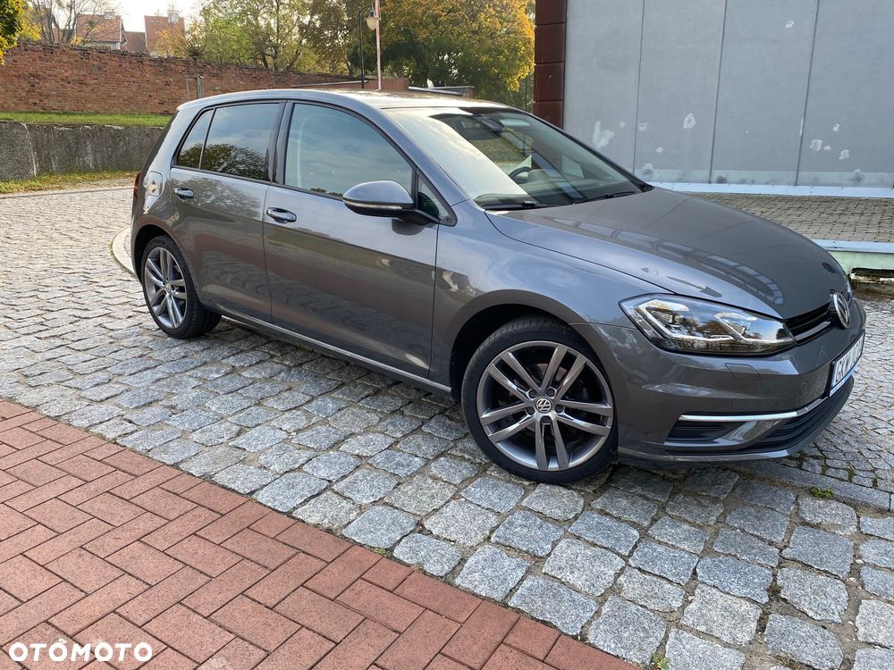 Volkswagen Golf - 24