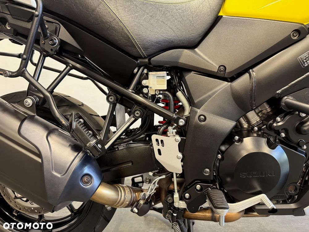 Suzuki V-STROM - 33