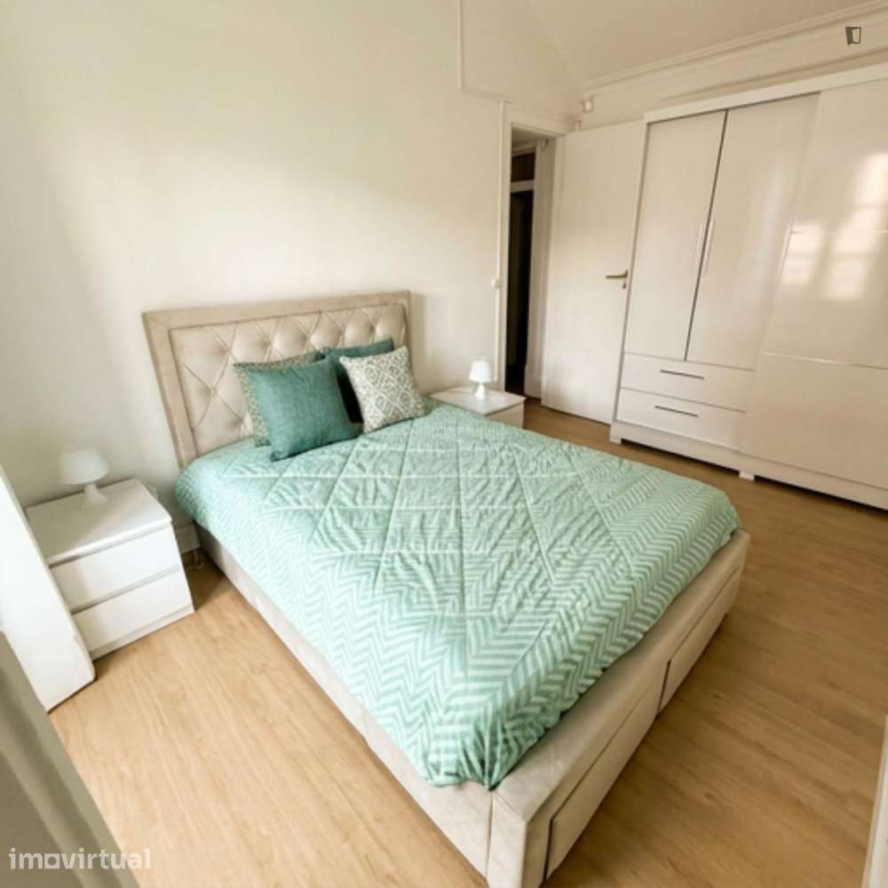 Quarto - localizado em Rossio Lisbon - Grande imagem: 2/8