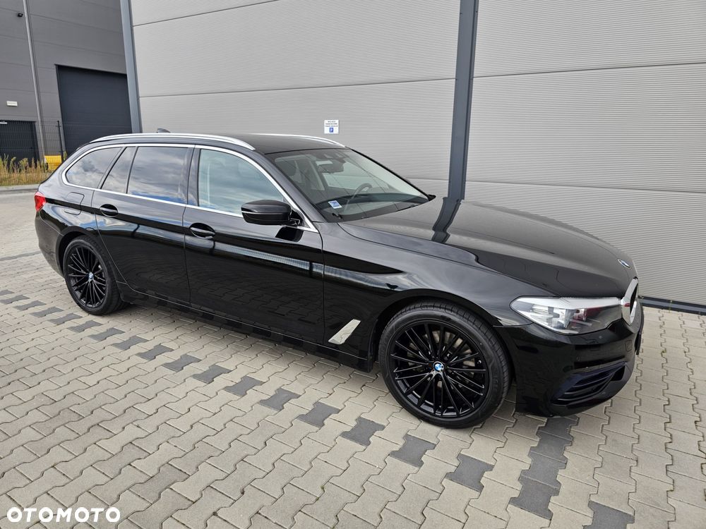 BMW Seria 5 520d xDrive Business Edition - 1