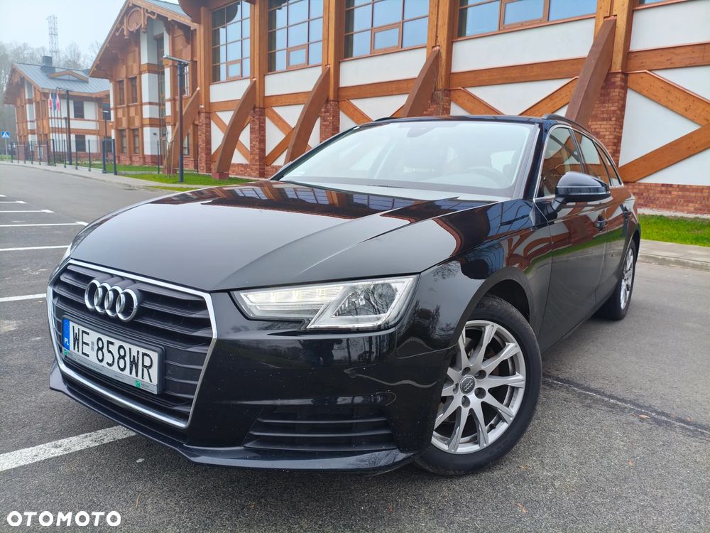 Audi A4 Avant 40 TFSI S tronic - 1