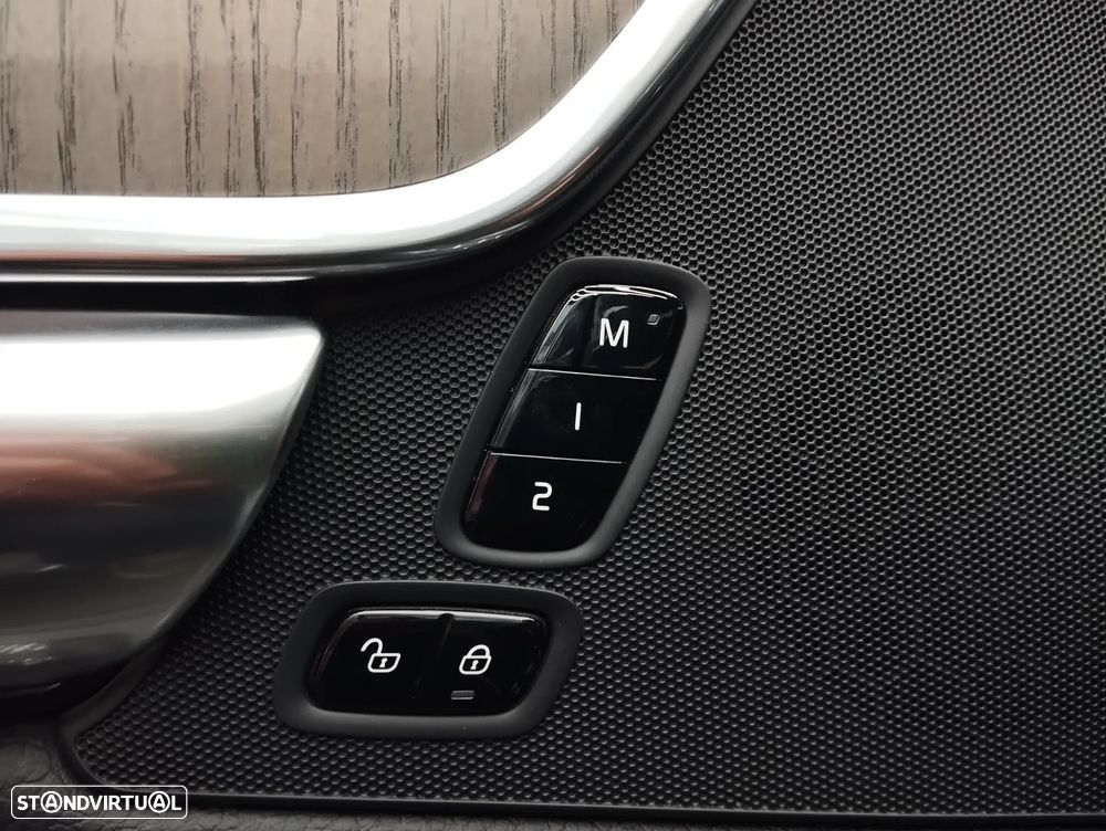 Volvo S90 2.0 B5 Inscription AWD Geartronic - 19