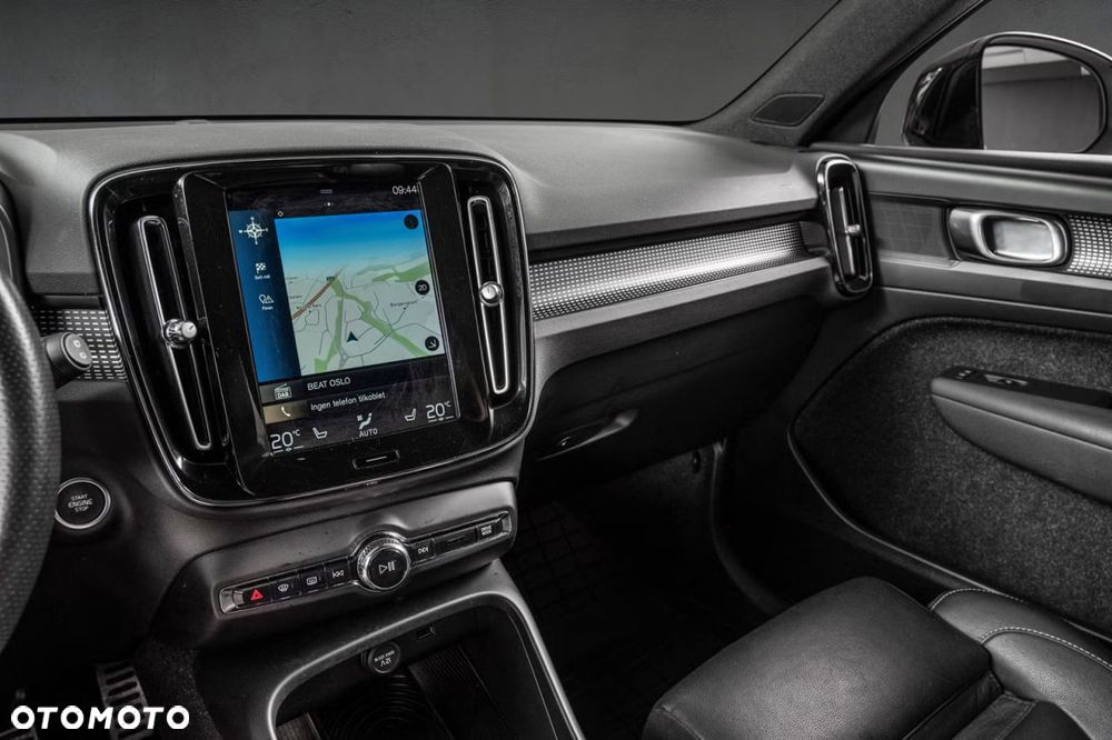 Volvo XC 40 D3 SCR AWD R-Design - 5