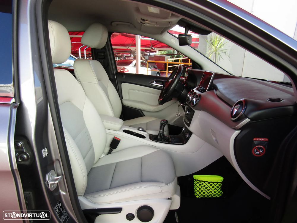 Mercedes-Benz B 200 CDi Style - 13