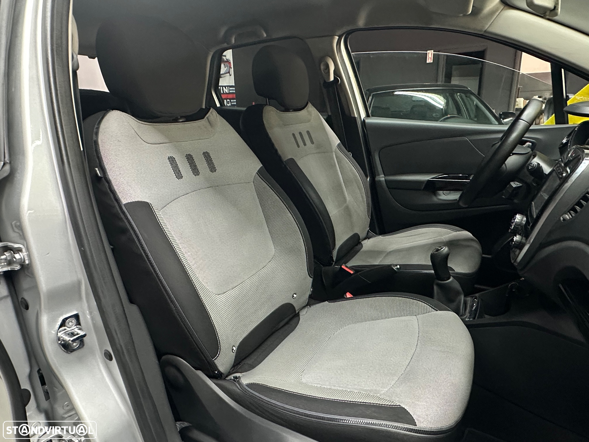 Renault Captur ENERGY dCi 90 S&S Intens - 20
