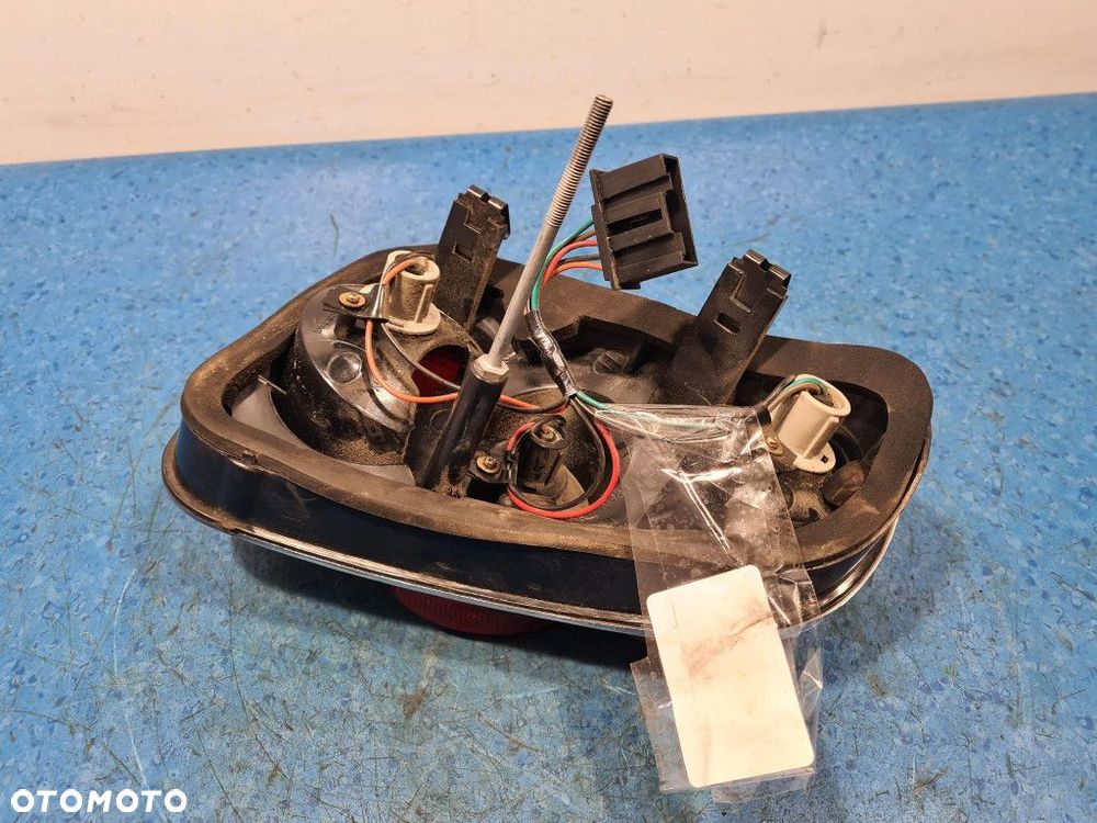 MINI ONE I R50 LAMPA TYŁ PRAWA ZEWNĘTRZNA - 9