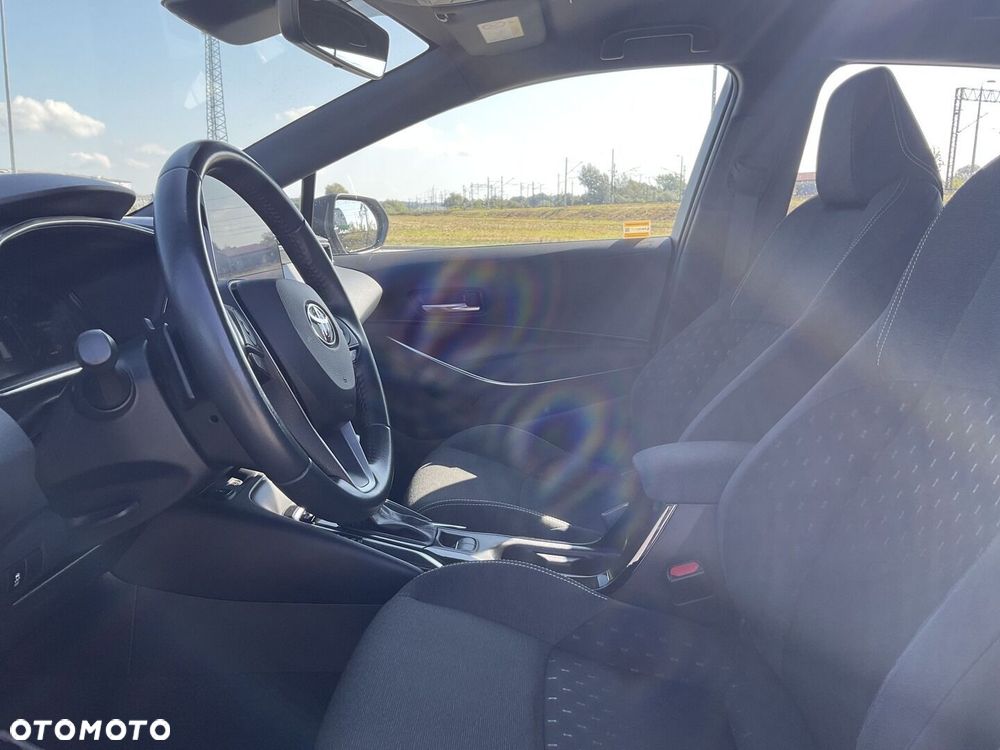 Toyota Corolla 2.0 Hybrid Comfort - 13