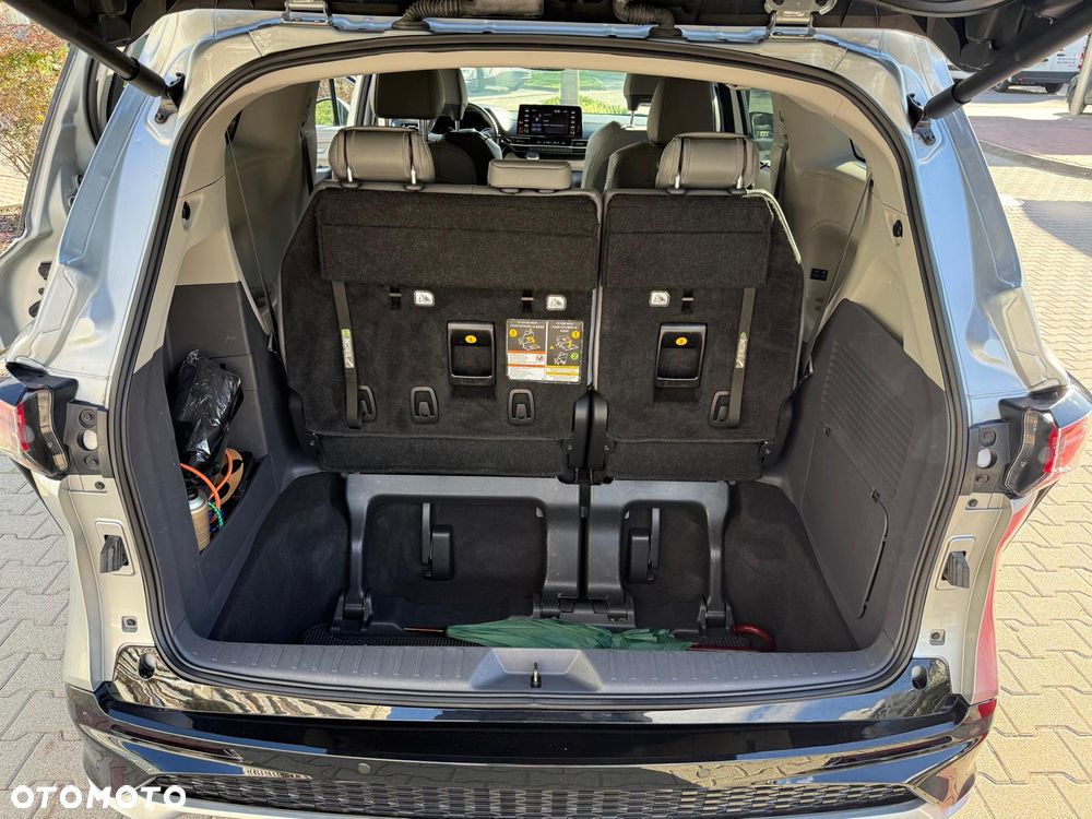 Toyota Sienna - 17