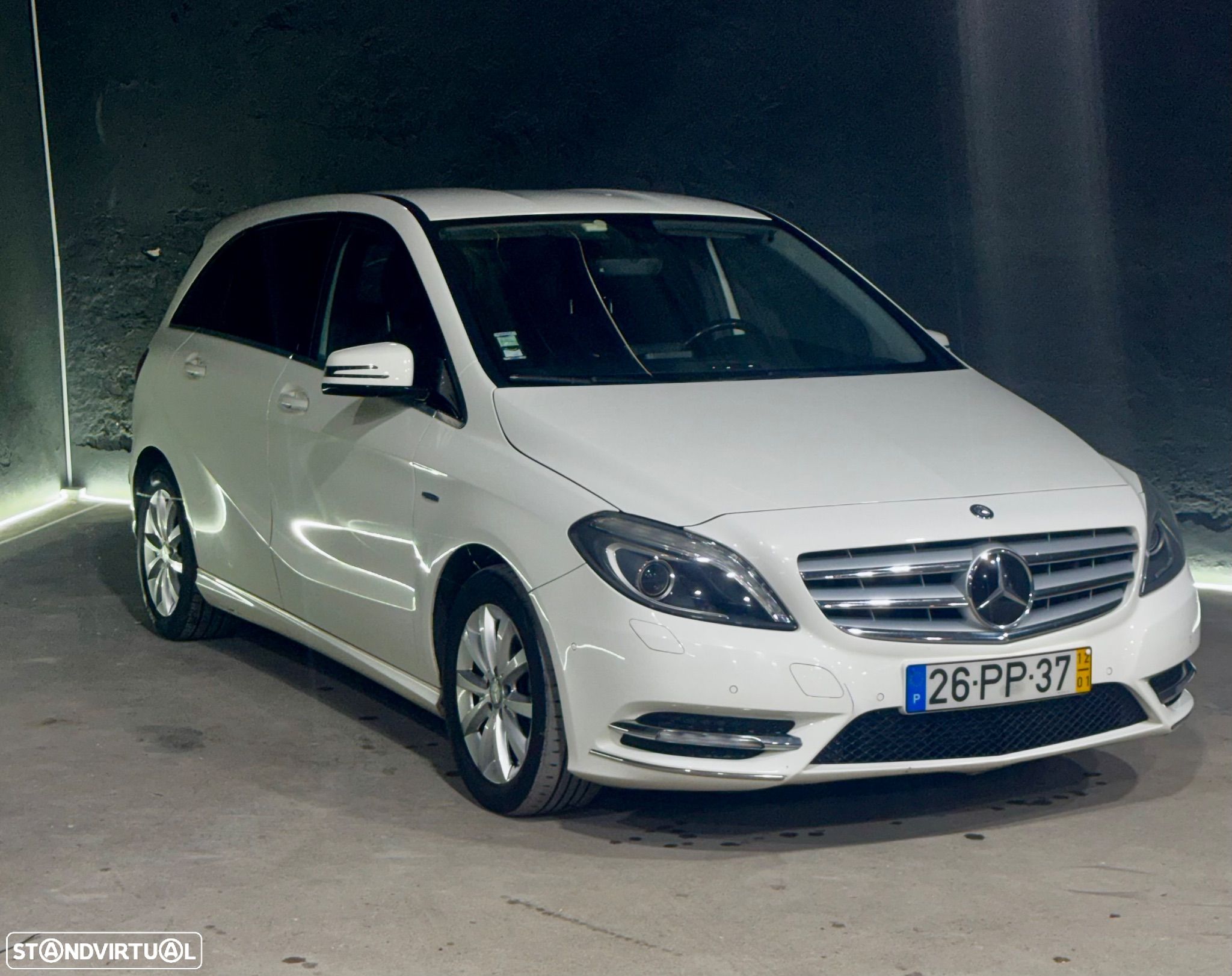 Mercedes-Benz B 180 CDI (BlueEFFICIENCY) 7G-DCT - 1